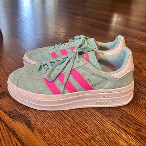 adidas Women's Shoes in aqua and pink size 8